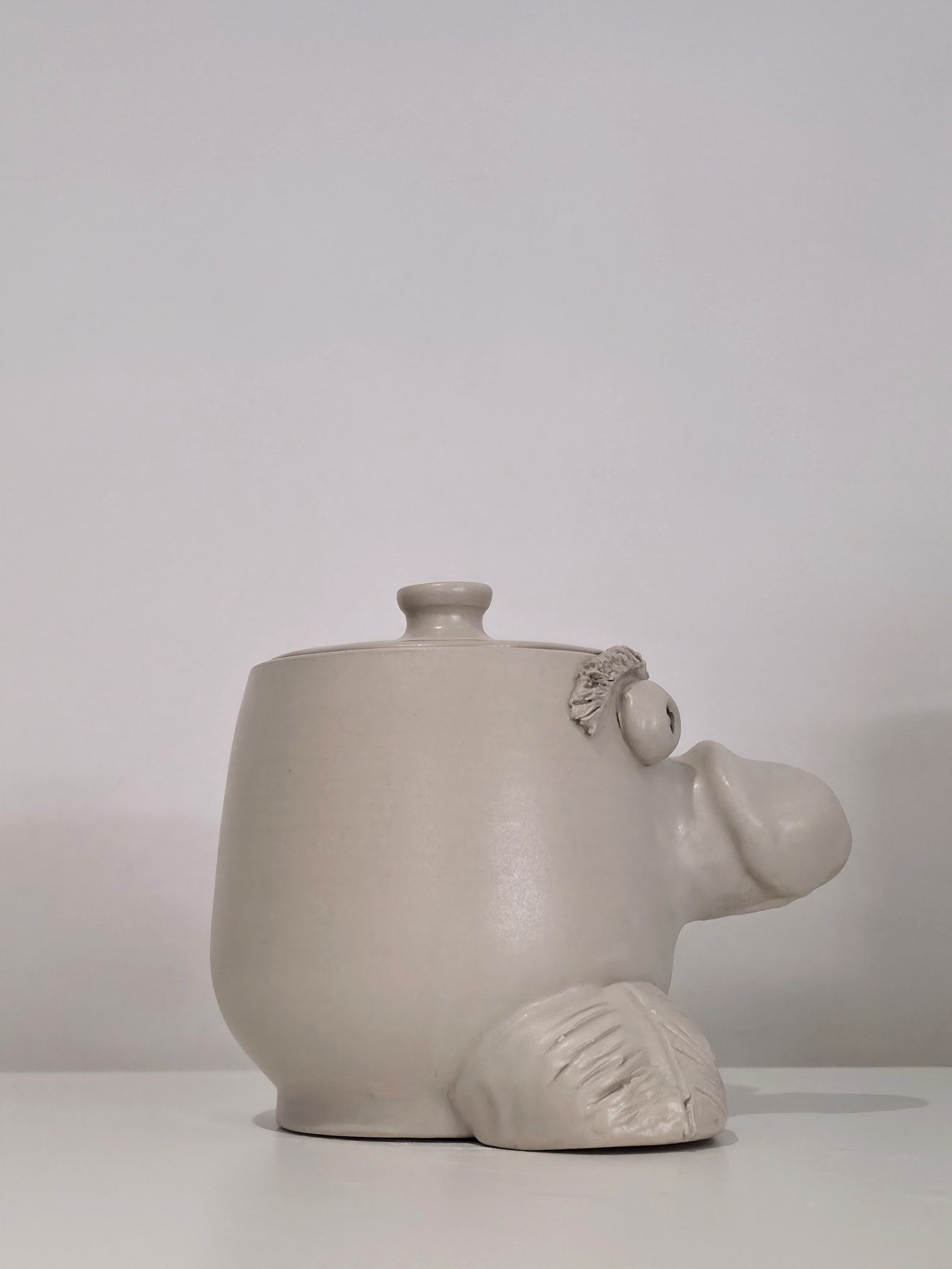 The Art Pot, right side view